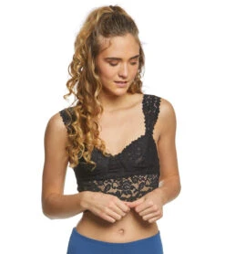 Free People Dream Away Lace Brami -Yoga Alliance 1740310937635 black 1a