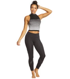 Free People High Five Seamless Top Black -Yoga Alliance 1740354158627 black 4a