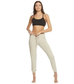 Beyond Yoga Cross It Back Bra 26 Beyond Yoga Cross It Back Bra -Yoga Alliance 1740405768227 jetblack 4a