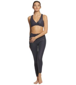 Beyond Yoga Pearlized Ride It Bra 22 Beyond Yoga Pearlized Ride It Bra -Yoga Alliance 1740407373859 nocternalnavy 4a