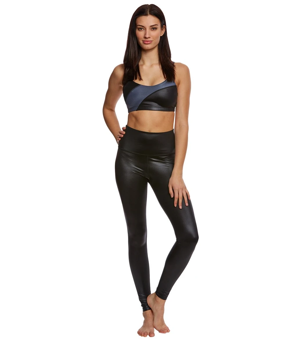 Beyond Yoga Gloss Over Waves Yoga Sports Bra Black-Rocky Gloss 5 Beyond Yoga Gloss Over Waves Yoga Sports Bra Black-Rocky Gloss - Image 3