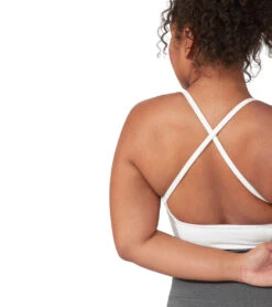 Manduka Performance Yoga Sports Bra 14 Manduka Performance Yoga Sports Bra -Yoga Alliance 4346635354155 white 3a