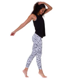 Onzie Twisted Yoga Tank Black 8 Onzie Twisted Yoga Tank Black -Yoga Alliance 4355754852395 black 4a