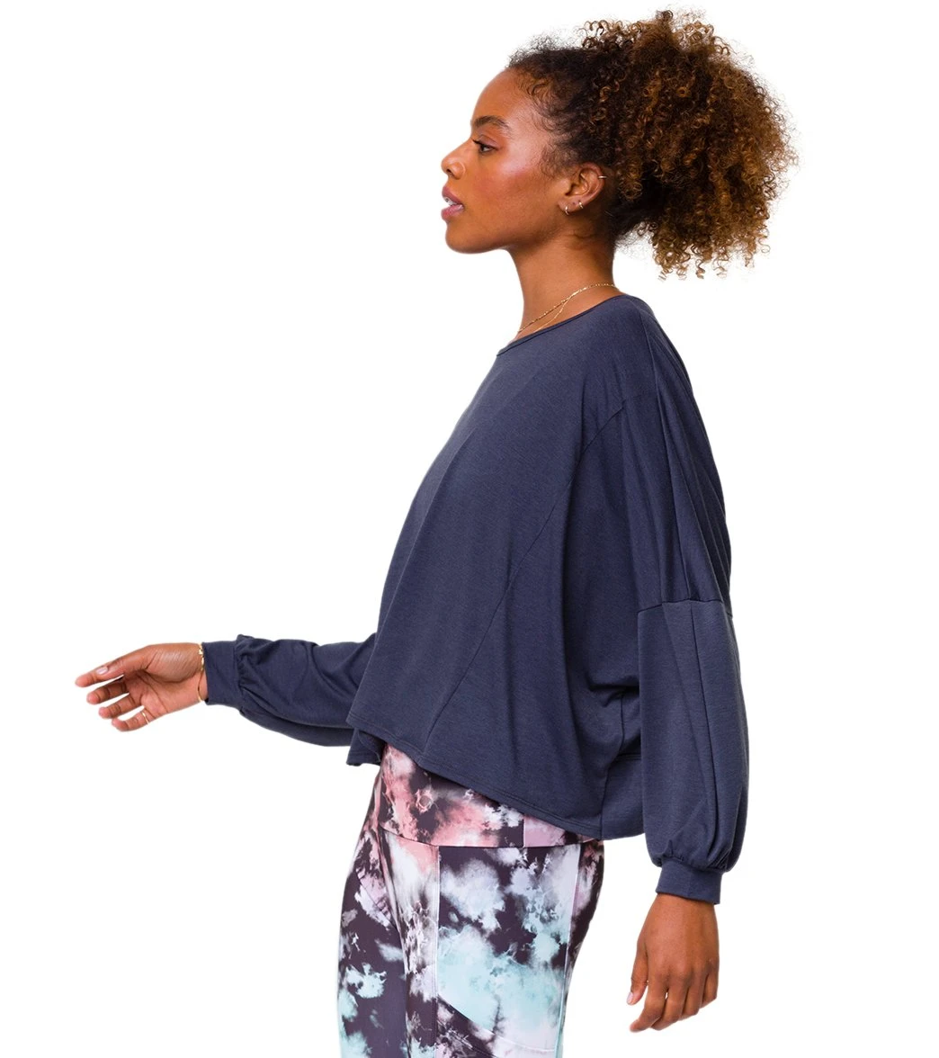 Onzie OM Long Sleeve Yoga Top Ombre Blue 3 Onzie OM Long Sleeve Yoga Top Ombre Blue