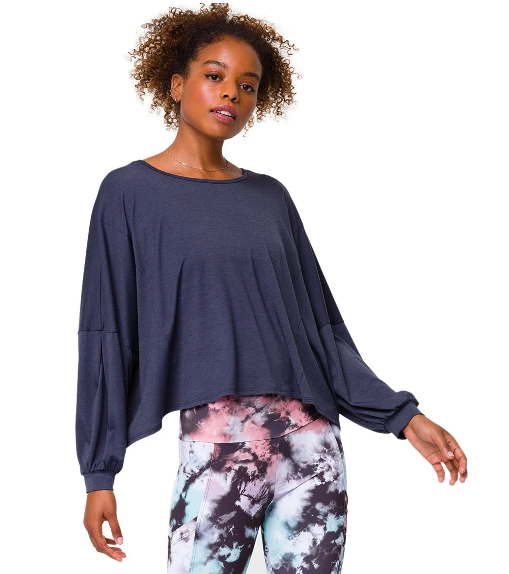 Onzie OM Long Sleeve Yoga Top Ombre Blue 7 Onzie OM Long Sleeve Yoga Top Ombre Blue - Image 5