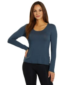 Marika Andrea Tee 11 Marika Andrea Tee -Yoga Alliance 7052891619371 midnightnavy