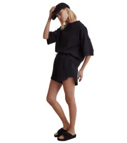 Varley Keely High Rise Short 4 -Yoga Alliance 7096493670443 black 3a