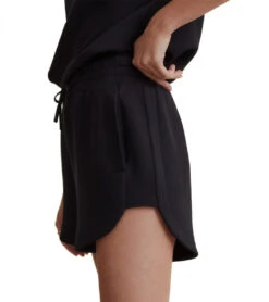 Varley Keely High Rise Short 4 -Yoga Alliance 7096493670443 black 7a